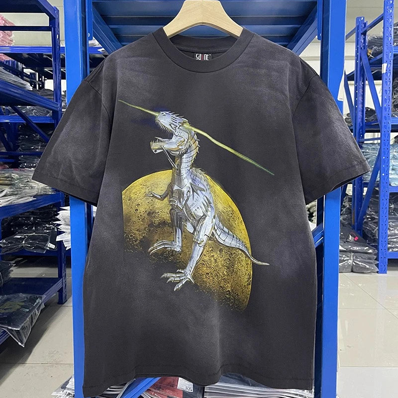 Co Branded Style Saint Round Neck Metal Dinosaur Graphic T-shirt Summer Harajuku Fashion Sorayama Short Sleeve