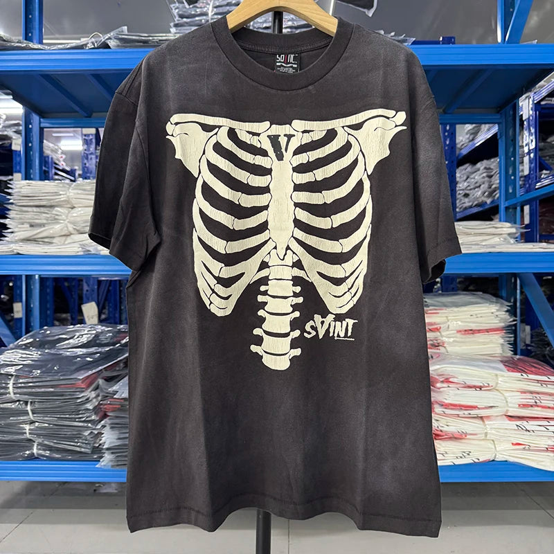 2025 Saint Round Neck Loose Skeleton Graphic Print Vintage T Shirt Fashion Summer High Quality Short Sleeve Men